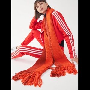 🆕NWT Urban Outfitters colorblock XL blanket scarf